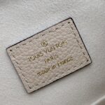 Louis Vuitton Marshmallow Hobo-24*22*13CM - Image 2