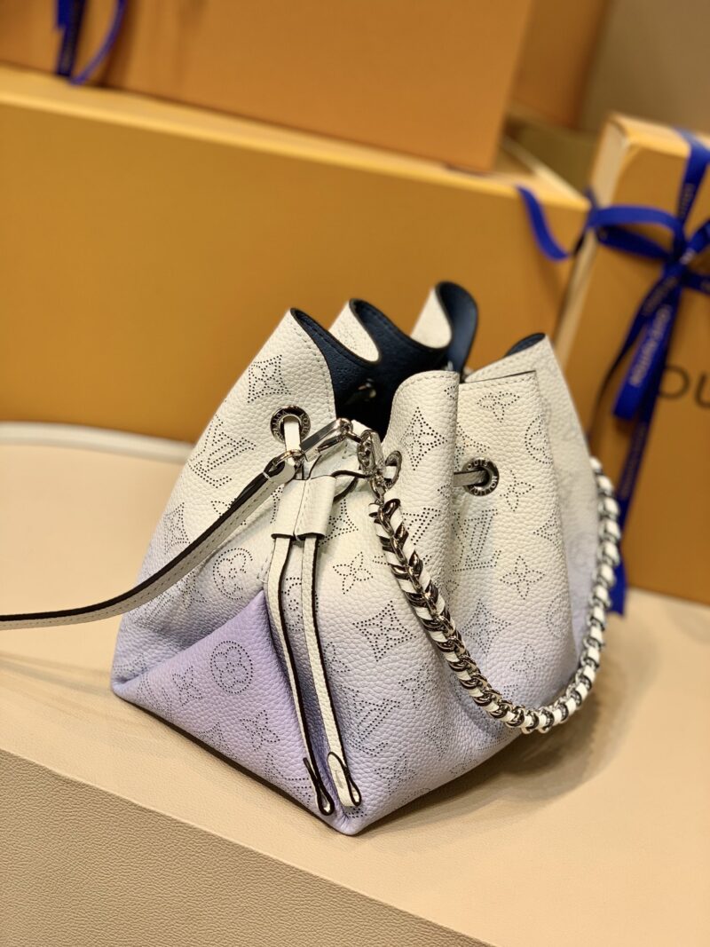 Louis Vuitton Bella Tote Bag-M57201-19*22*14CM - Image 8