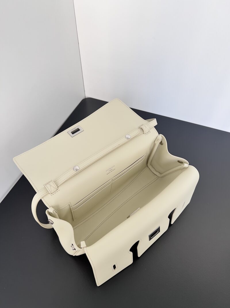 Balenciag Women's Bel Air Small Clutch On Strap in Black-27*5*14CM - Image 8