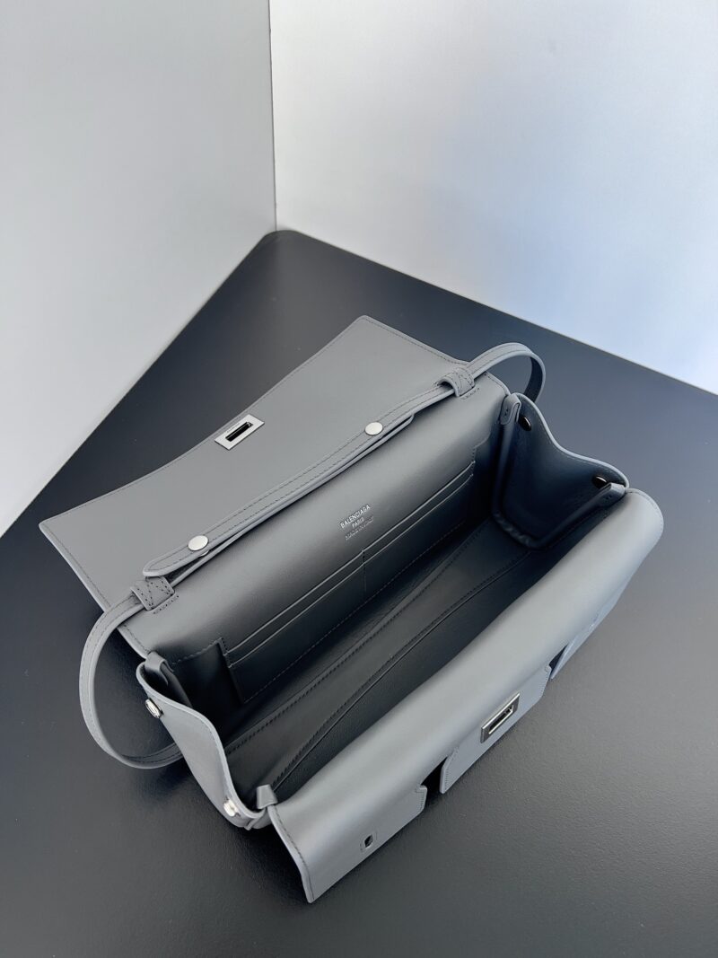 Balenciag Women's Bel Air Small Clutch On Strap in Black-27*5*14CM - Image 9