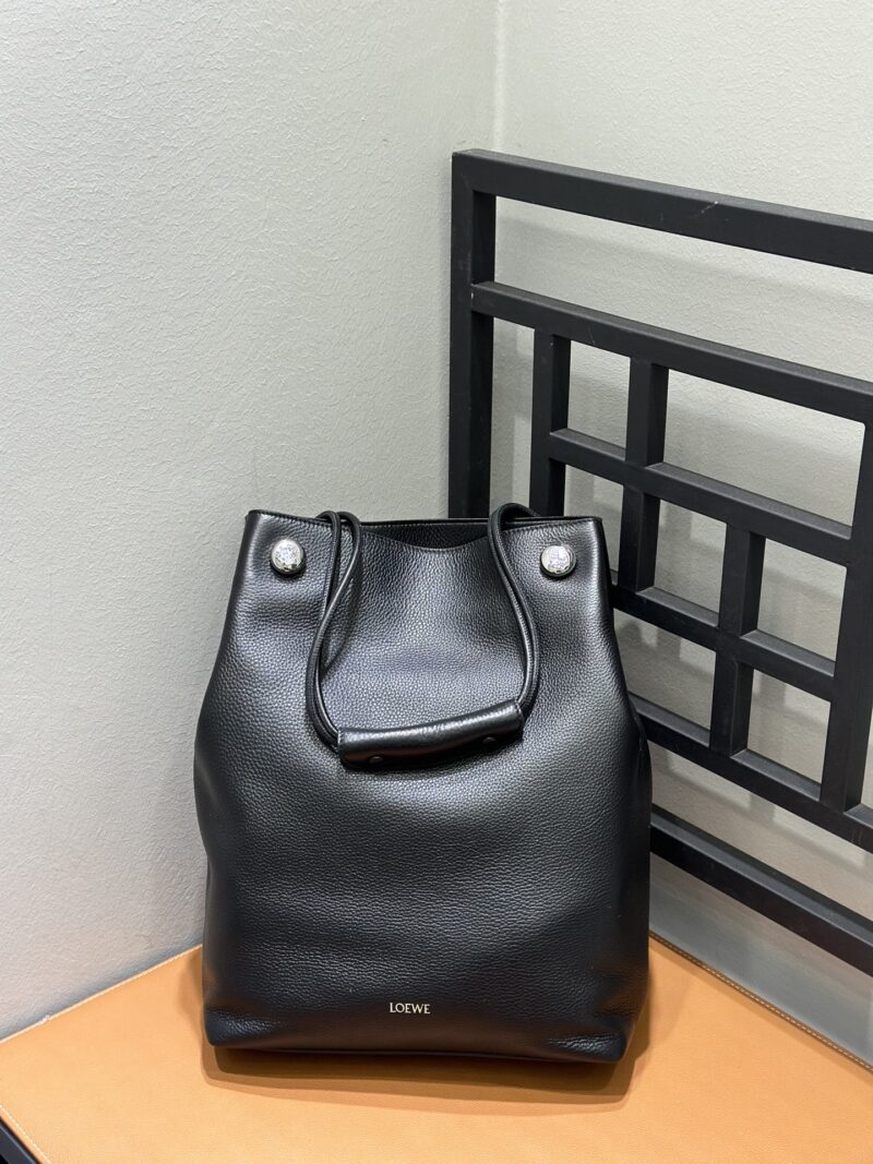 Lowee Pebble Pouch Bag-27.5×11×40CM - Image 3