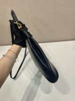 Prada Women's Leather Tote -31*28*5CM - Image 5