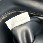 Bottega Veneta Hop Bag-46x21x10CM - Image 9