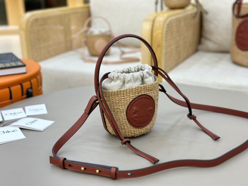 Chloé Mini Horse Medal Basket In Natural Fibers-14x12.5x14CM - Image 3