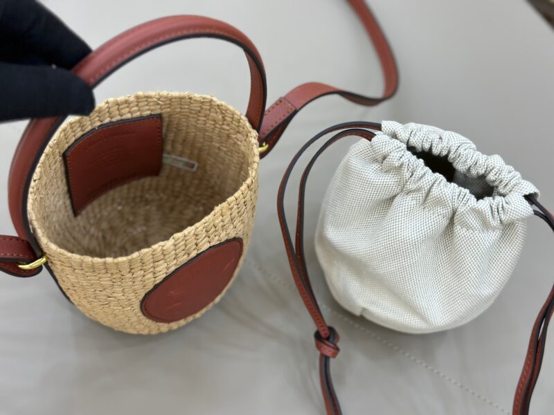 Chloé Mini Horse Medal Basket In Natural Fibers-14x12.5x14CM - Image 5