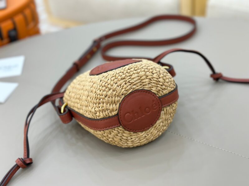 Chloé Mini Horse Medal Basket In Natural Fibers-14x12.5x14CM - Image 7