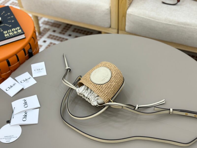 Chloé Mini Horse Medal Basket In Natural Fibers-14x12.5x14CM - Image 5