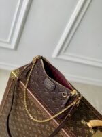 Louis Vuitton Easy Pouch On Strap-19x11.5x3CM - Image 9