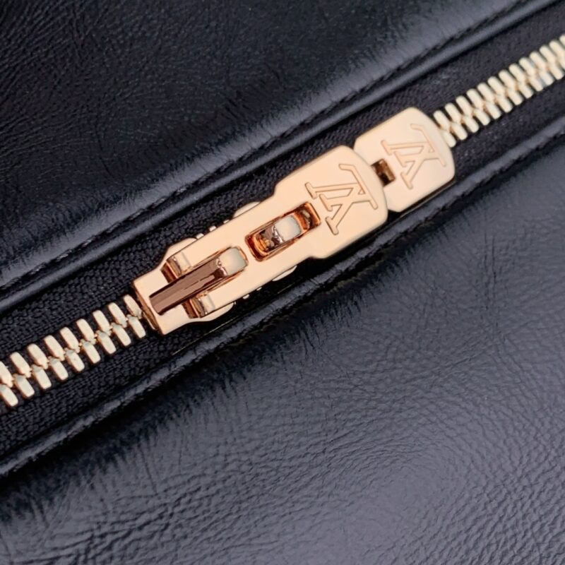 Louis Vuitton M13668 Top Handbags-40*20*25CM - Image 5