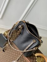 Louis Vuitton M13667 Top Handbags-25*15*18CM - Image 8