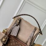 Louis Vuitton M13667 Top Handbags-25*15*18CM
