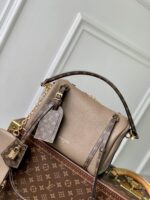 Louis Vuitton M13667 Top Handbags-25*15*18CM