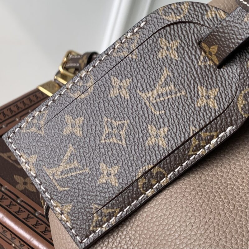 Louis Vuitton M13667 Top Handbags-25*15*18CM - Image 7