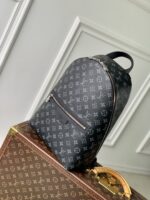 Louis Vuitton Discovery Slim-M14020-38 x 13 x 28CM - Image 2