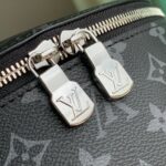 Louis Vuitton Discovery Slim-M14020-38 x 13 x 28CM - Image 6