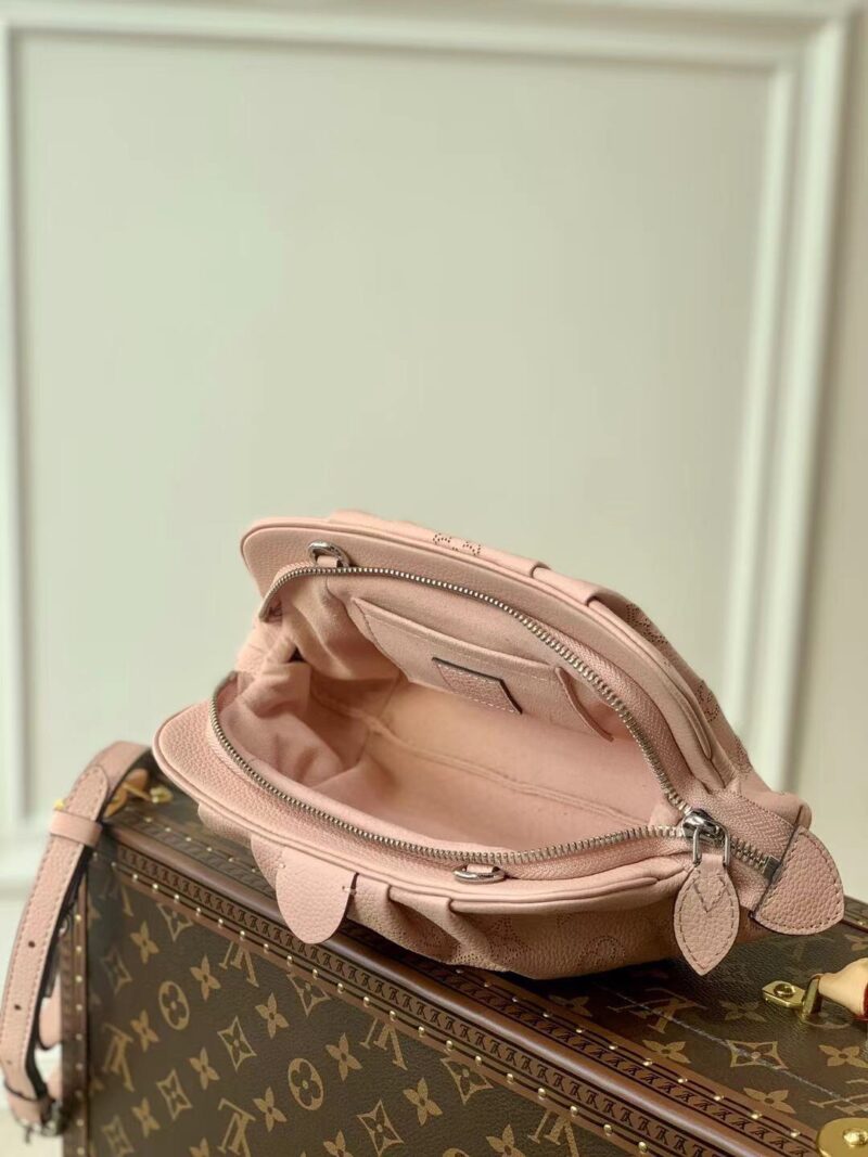 Louis Vuitton Scala Handbags-23*12.5*5CM - Image 8