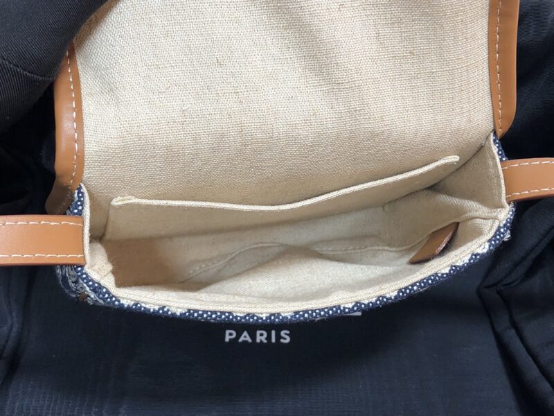 Celin Cabas Triomphe Handbags-15*11*4CM - Image 6