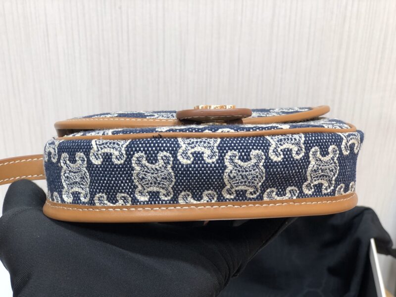 Celin Cabas Triomphe Handbags-15*11*4CM - Image 8