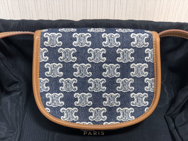 Celin Cabas Triomphe Handbags-15*11*4CM - Image 9