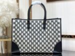 Celin Cabas Triomphe Tote-43*31* 15CM - Image 7