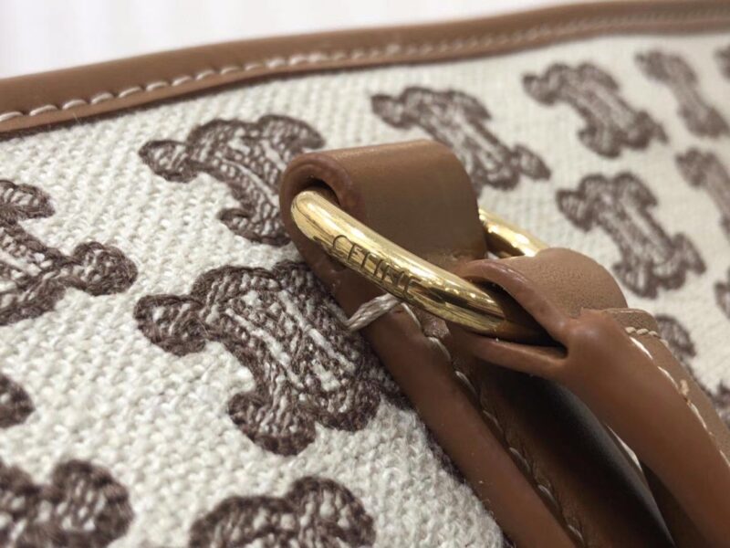 Celin Cabas Triomphe Tote-43*31* 15CM - Image 5