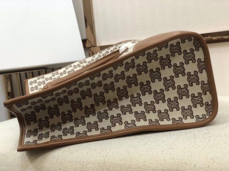 Celin Cabas Triomphe Tote-43*31* 15CM - Image 9