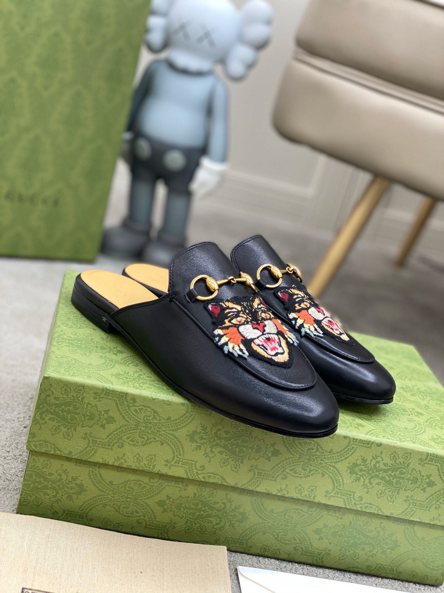 wy-1323445rwrwe_9_.jpg Gucci Loafers - Image 1