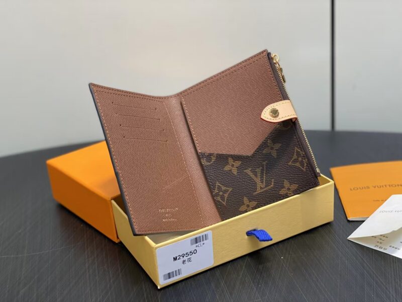 [Master quality]Designer agenda/planner/passport cover (14*10*2.5cm) - Image 3